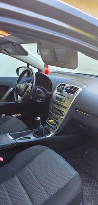 Toyota Avensis cena 38500 przebieg: 172706, rok produkcji 2013 z Bochnia małe 46
